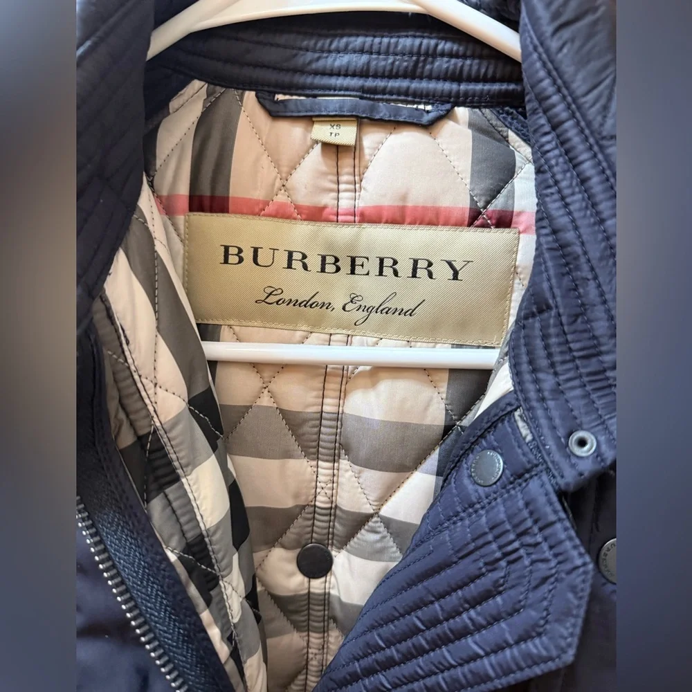 Burberry Quilted Navy Belted Trench Coat with Signature Lining - Picture 2 of 4